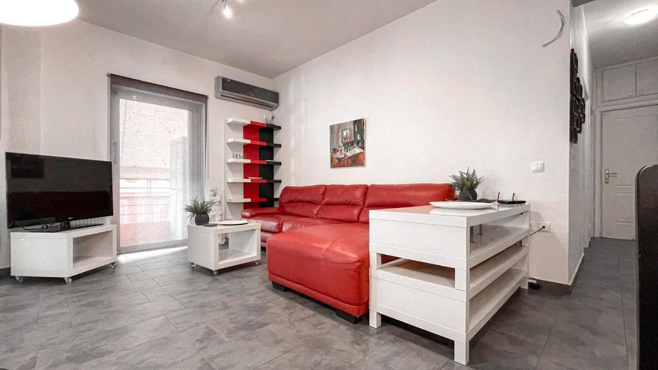 Comfy 2 Bedroom Apartment With Balcony In Athens Exterior photo