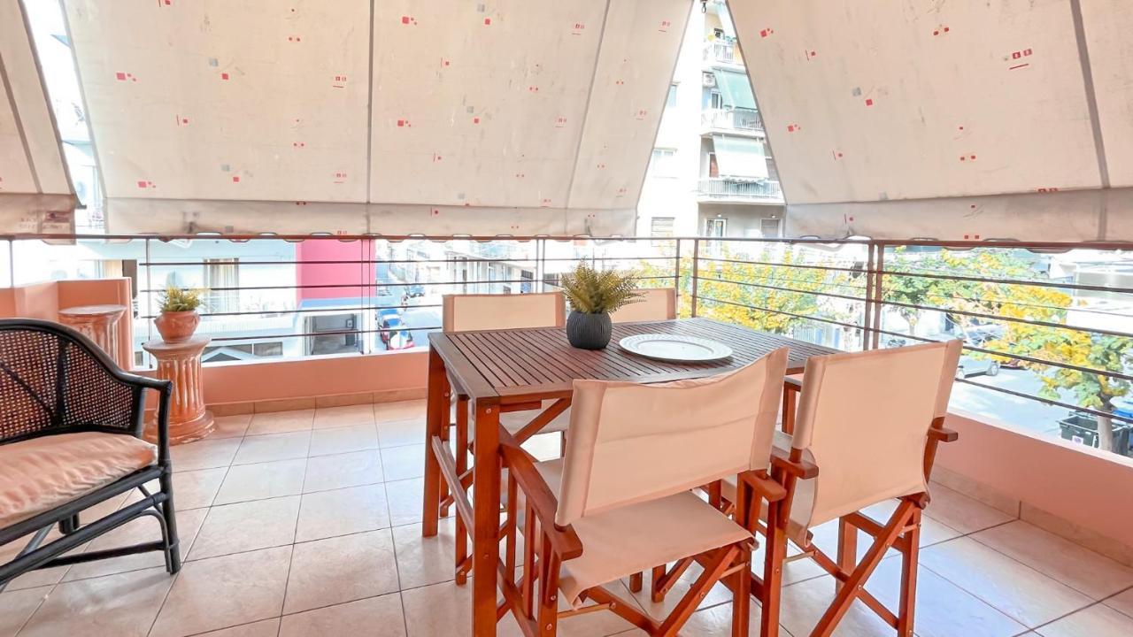 Comfy 2 Bedroom Apartment With Balcony In Athens Exterior photo